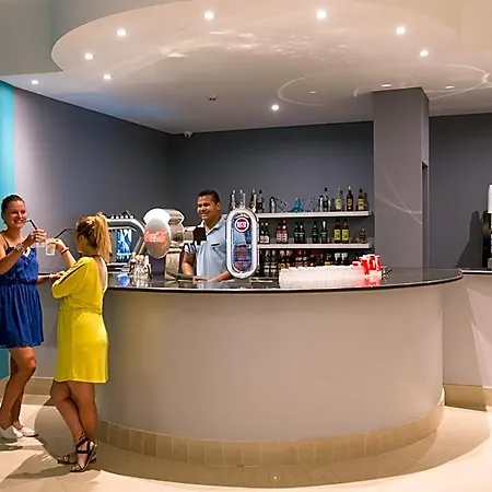 Apartahotel 3hb Clube Humbria 4*