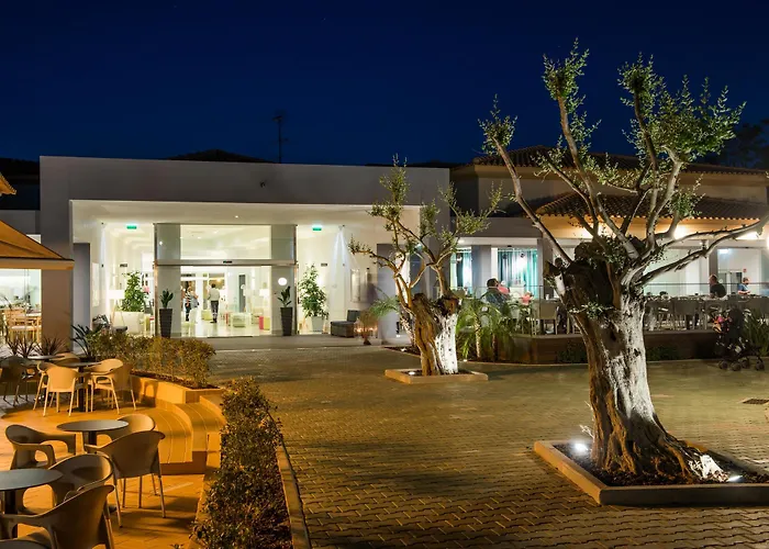 Aparthotel 3hb Clube Humbria 4*